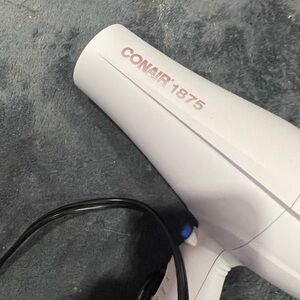 Conair 1875 White Hair Dryer